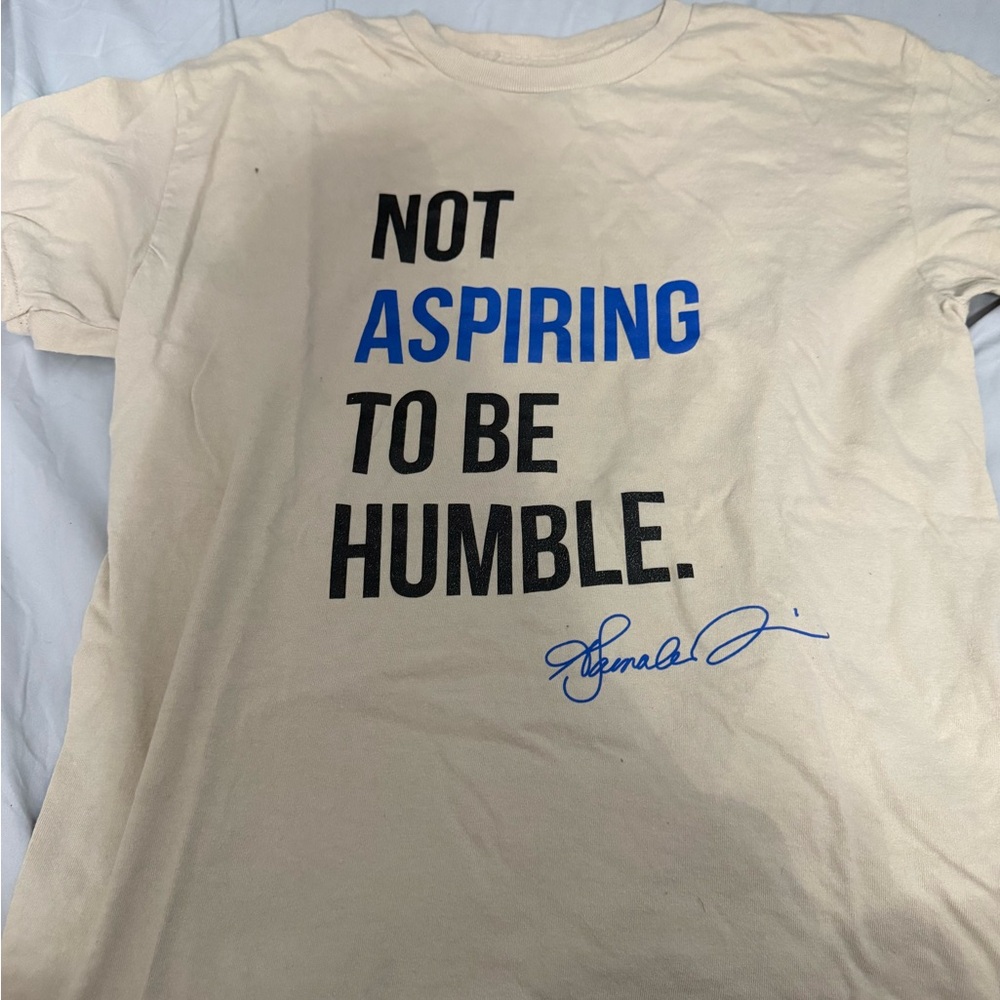 Signature Cream Graphic T-Shirt